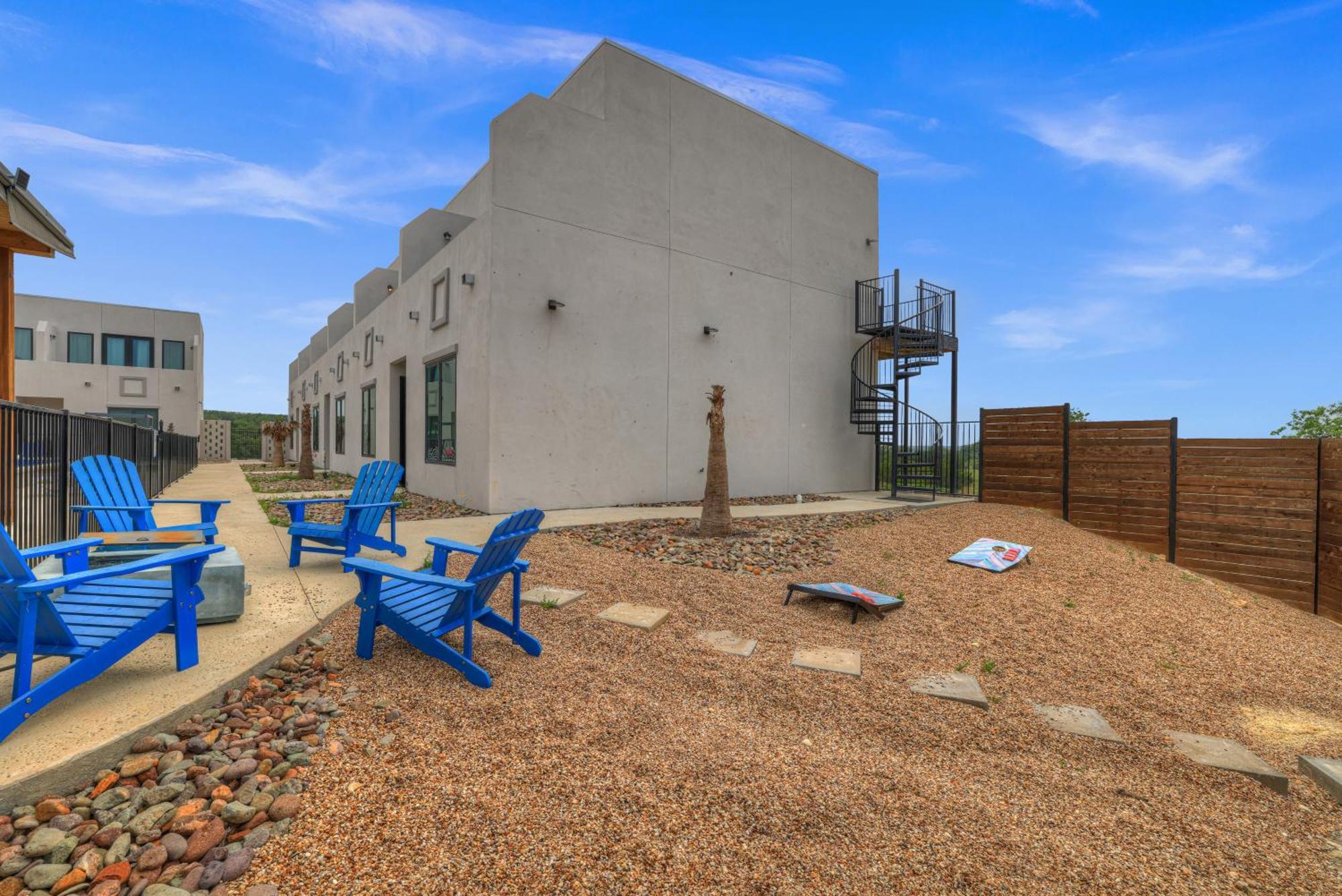 11-Sophia Loren-2Nd Floor-Pool View Johnson City Exterior foto